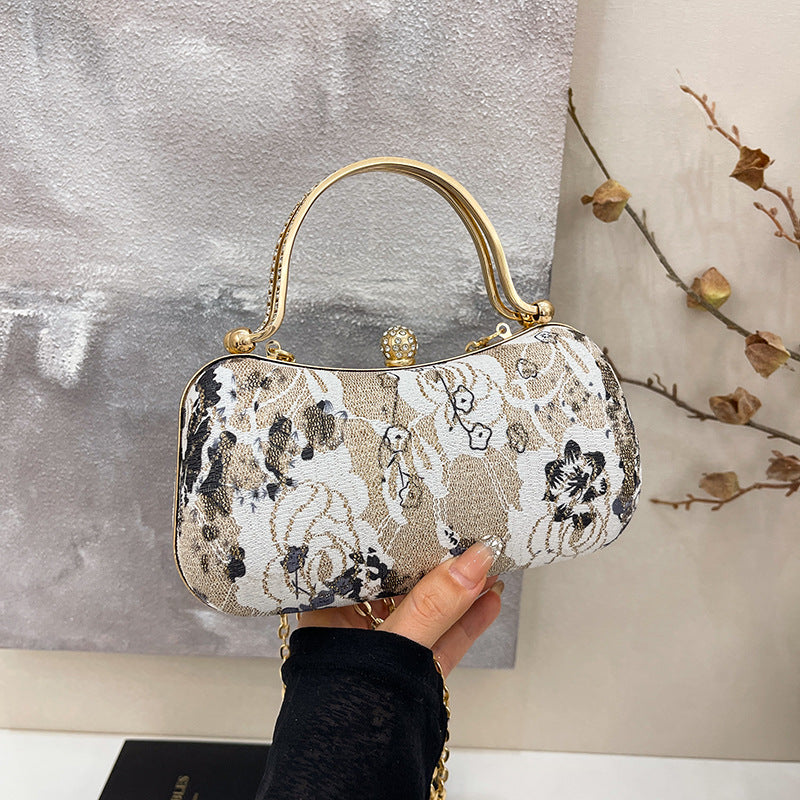 Wholesale Spring  Cheongsam Silk Embroidered Mouth Gold Bag